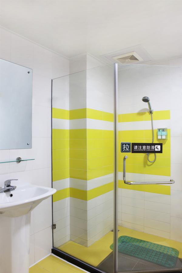 7Days Inn Qingdao Development Zone Jinshatan Rom bilde